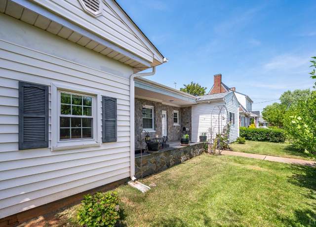 Property at 4369 Fort Ave, Lynchburg, VA 24502, 3 beds, 3 baths