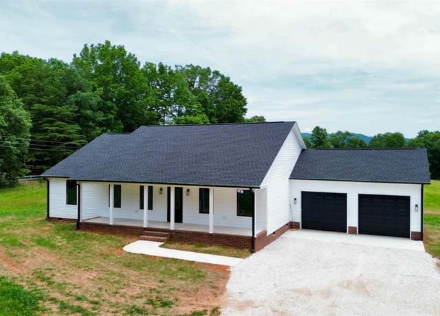 Property at 601 Mockingbird Ln, Gladstone, VA 24553, 3 beds, 2 baths