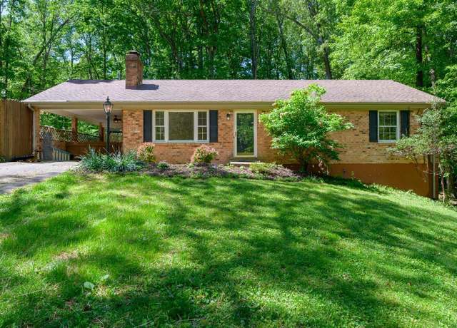 Property at 180 Lamont Cir, Madison Heights, VA 24572, 3 beds, 2 baths