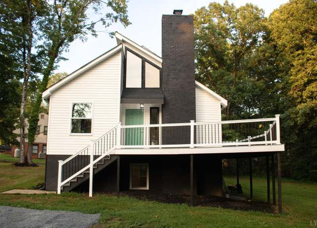 Property at 2146 Thomas Jefferson Rd, Forest, VA 24551, 3 beds, 3 baths