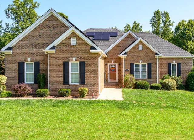 Property at 1153 Carlton Pl, Forest, VA 24551, 4 beds, 2.5 baths