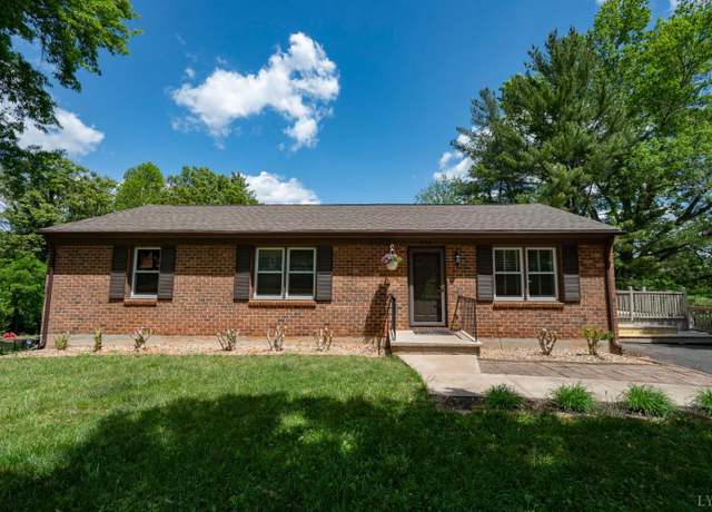 Property at 106 Hillview Dr, Lynchburg, VA 24502, 3 beds, 1.5 baths