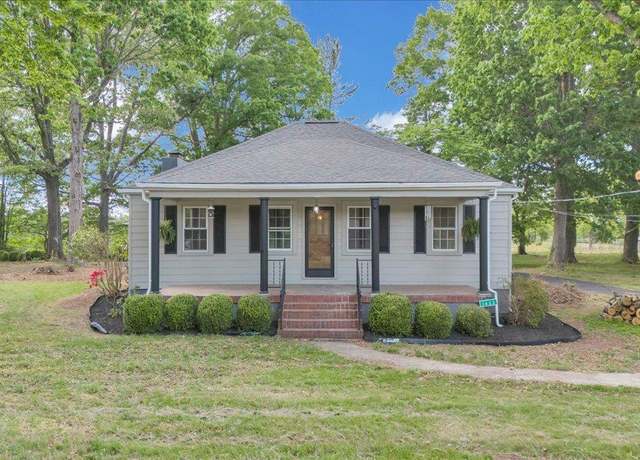 Property at 1433 Chalk Level Rd, Chatham, VA 24531, 4 beds, 2 baths