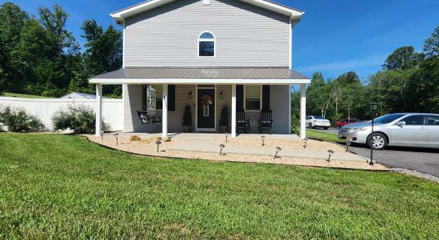 Photo of 159 Cedarwood Dr, Rustburg, VA 24588