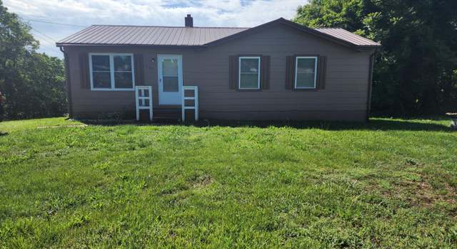Photo of 709 11th St, Altavista, VA 24517