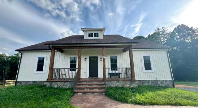 Photo of 1377 Winesap Rd, Madison Heights, VA 24572