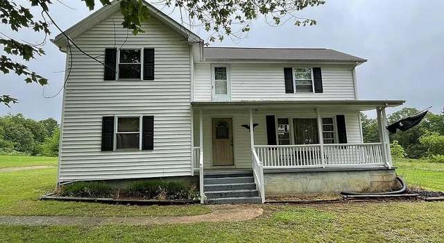 Photo of 900 Music St, Gretna, VA 24557