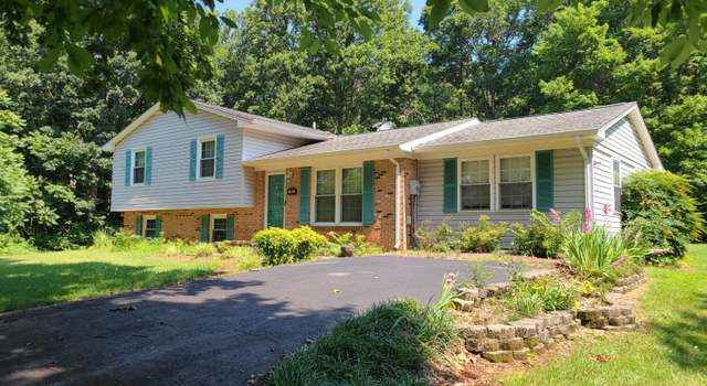 Photo of 451 Woodlawn Trl, Appomattox, VA 24522