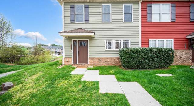 Photo of 1066 Commonwealth Cir, Forest, VA 24551