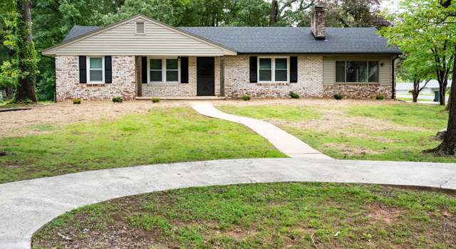 Photo of 1231 Lakeview Dr, Lynchburg, VA 24502