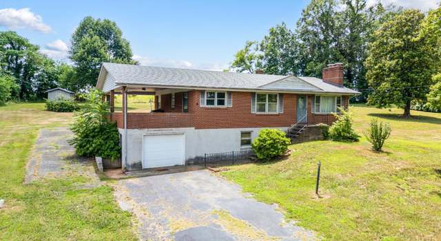 Photo of 606 Spring St, Hurt, VA 24563