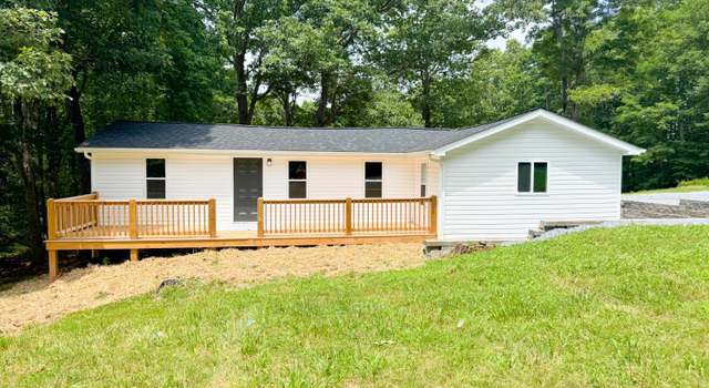 Photo of 453 Plateau Dr, Evington, VA 24550