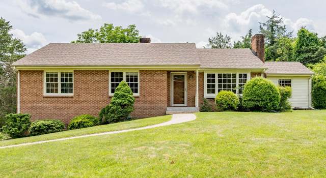 Photo of 2207 Indian Hill Rd, Lynchburg, VA 24503