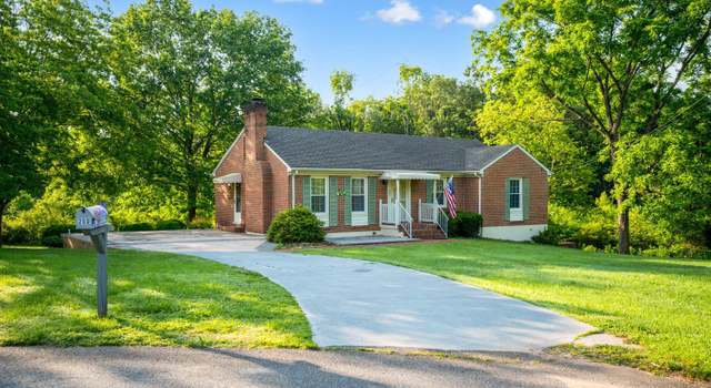Photo of 200 Middleboro Pl, Lynchburg, VA 24502