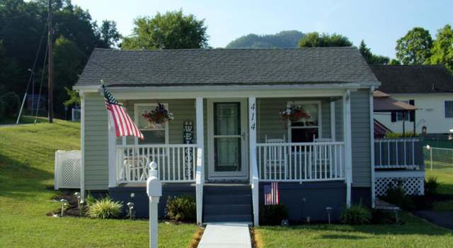 Photo of 414 E 3rd St, Buena Vista, VA 24416