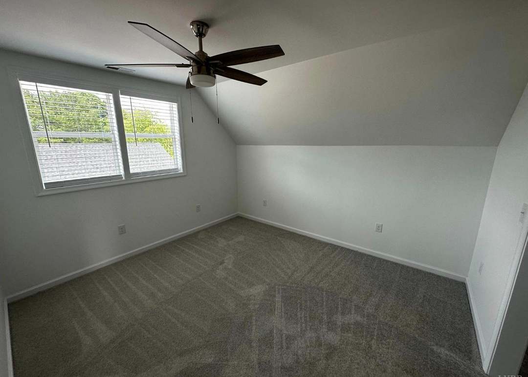 374 Jefferson Manor Dr, Forest, VA 24551