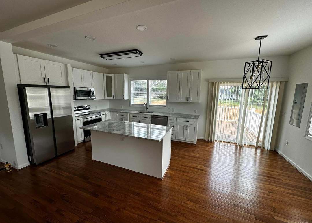 374 Jefferson Manor Dr, Forest, VA 24551