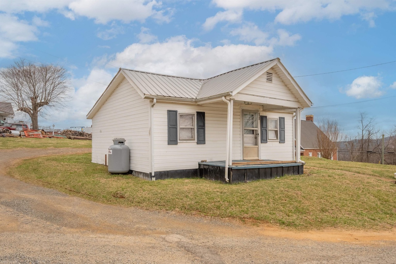 101 Frazier Rd, Galax, VA 24333 MLS 417387 Redfin