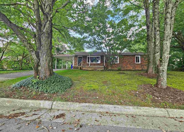 Property at 1698 Oriole Dr, Blacksburg, VA 24060, 2 beds, 2.5 baths
