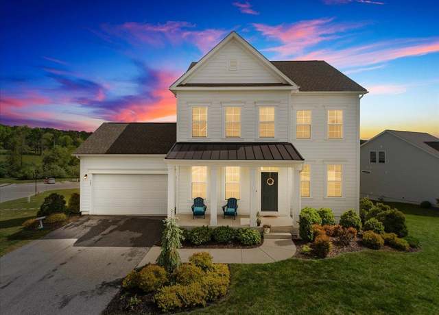 Property at 705 Jefferson Cir, Christiansburg, VA 24073, 5 beds, 3.5 baths