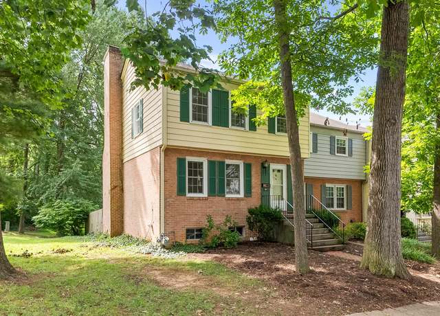 Property at 101 Sherwood Ct, Blacksburg, VA 24060, 4 beds, 2.5 baths
