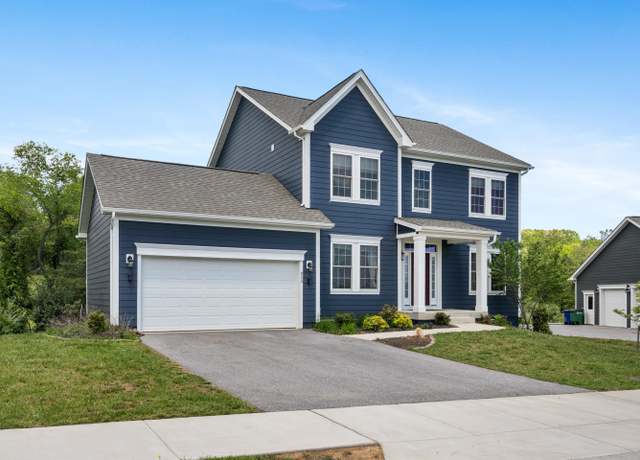 Property at 820 Jefferson Cir, Christiansburg, VA 24073, 4 beds, 2.5 baths