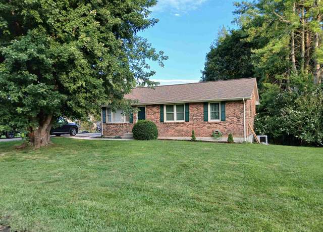 Property at 612 Vermillion St, Dublin, VA 24084, 3 beds, 1 bath