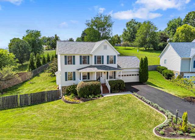 Property at 1400 Sleepy Hollow Rd, Christiansburg, VA 24073, 4 beds, 3.5 baths