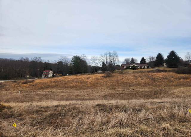 Property at 5314 Country Meadow Dr, Dublin, VA 24084