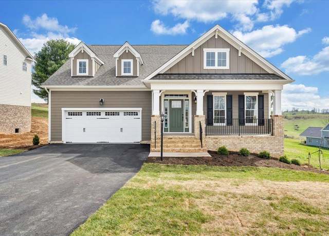 Property at 970 Round Meadow Drive Dr, Christiansburg, VA 24073, 3 beds, 2.5 baths