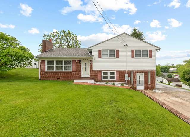 Property at 1045 Fisher Rd, Wytheville, VA 24382, 3 beds, 2 baths