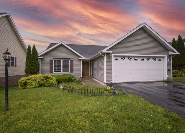 Property at 1894 Willshire Ln, Pulaski, VA 24301, 2 beds, 2 baths