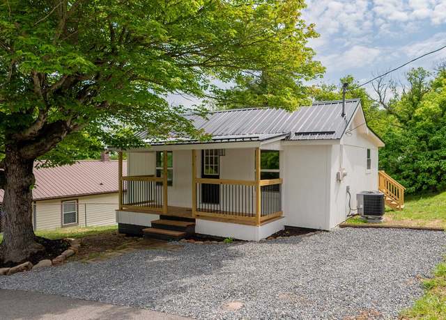 Property at 527 Patterson Ave, Pulaski, VA 24301, 2 beds, 1 bath
