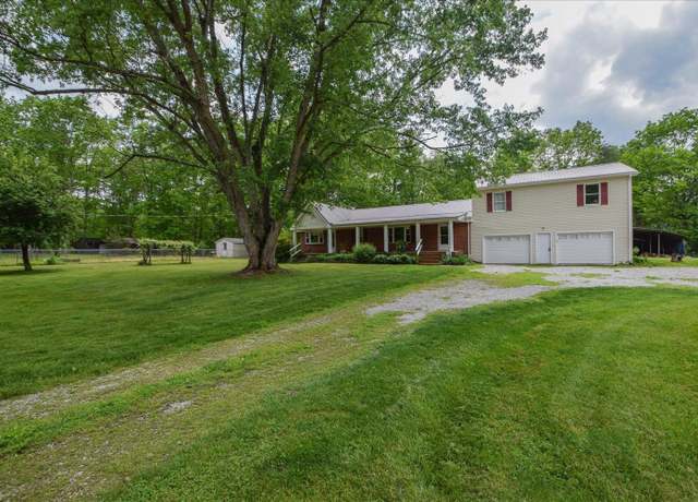 Property at 8801 Williby Rd, Salem, VA 24153, 5 beds, 3 baths