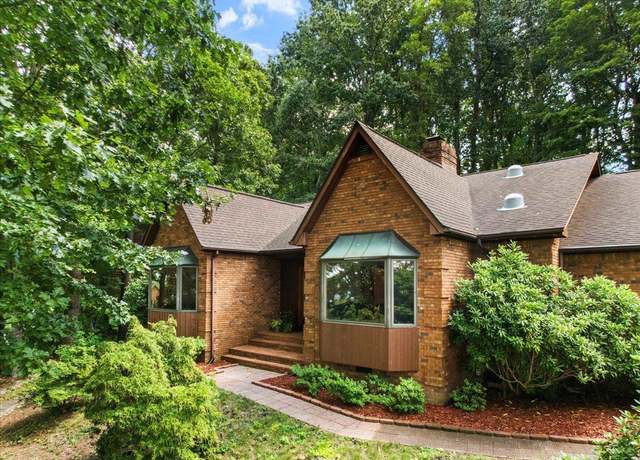 Property at 113 Primrose Dr, Blacksburg, VA 24060, 4 beds, 2 baths