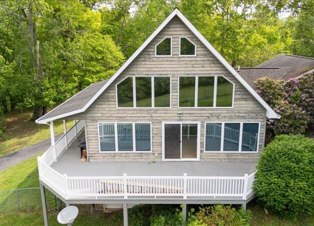Property at 5540 Brush Creek Rd, Riner, VA 24149, 3 beds, 2.5 baths