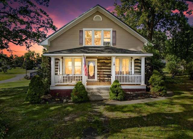 Property at 510 Ellett Rd NE, Christiansburg, VA 24073, 3 beds, 2 baths