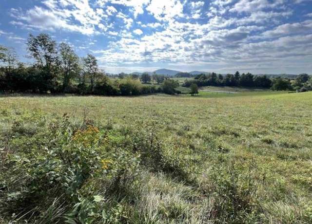 Property at 4600 Old Stage Rd, Radford, VA 24141