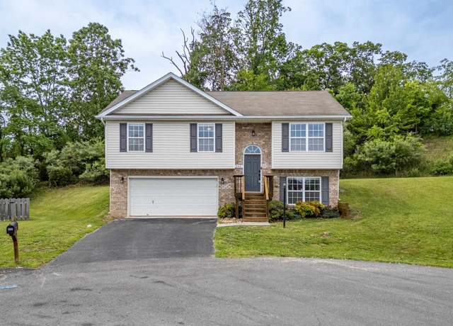 Property at 200 Wistaria Dr, Christiansburg, VA 24073, 4 beds, 3 baths