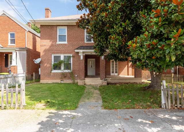 Property at 140 3rd St NW, Pulaski, VA 24301, 4 beds, 3 baths