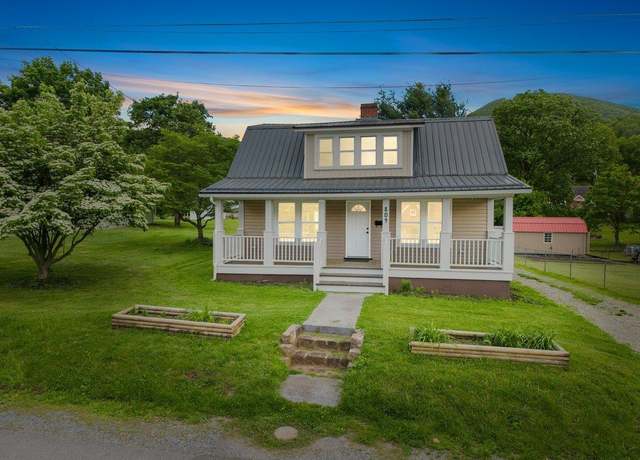 Property at 804 Westview St, Narrows, VA 24124, 3 beds, 2 baths