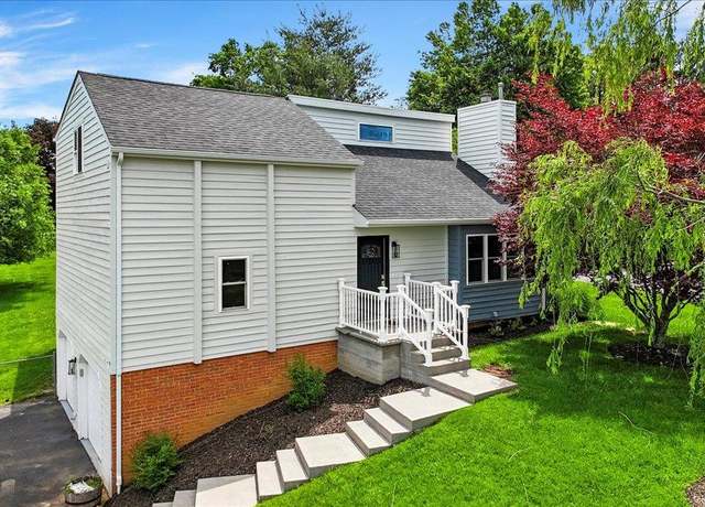 Property at 1180 Juniper Dr, Christiansburg, VA 24073, 3 beds, 2 baths