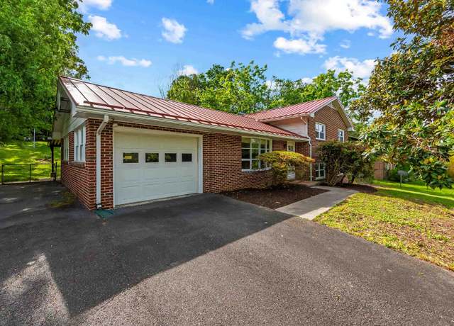 Property at 509 Alleghany St St, Blacksburg, VA 24060, 3 beds, 2 baths