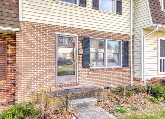 Property at 609 N 5th St, Wytheville, VA 24382, 2 beds, 1.5 baths