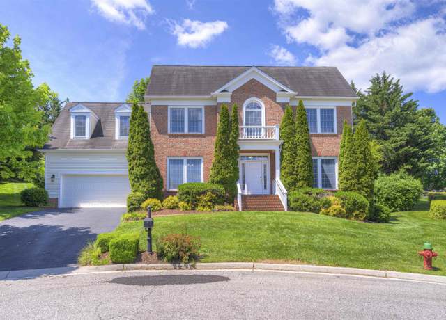 Property at 200 Spickard St, Blacksburg, VA 24060, 4 beds, 3.5 baths