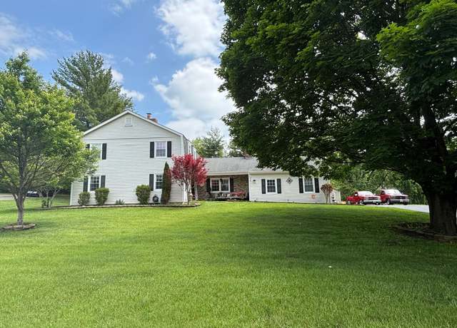 Property at 1217 Memorial Dr, Pulaski, VA 24301, 4 beds, 2.5 baths