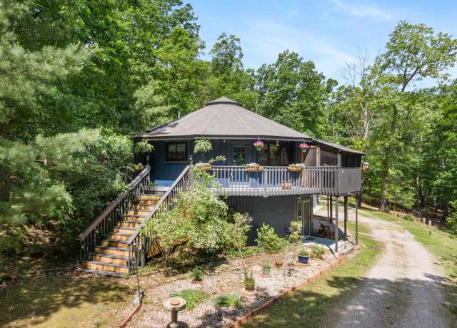 Property at 1858 Oilwell Rd, Blacksburg, VA 24060, 3 beds, 2.5 baths