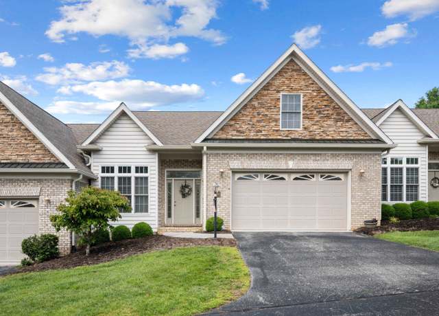 Property at 6714 Bay Hill Ct, Radford, VA 24141, 3 beds, 3 baths
