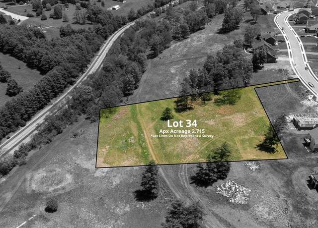 Property at 1004 Round Meadow Dr, Christiansburg, VA 24073