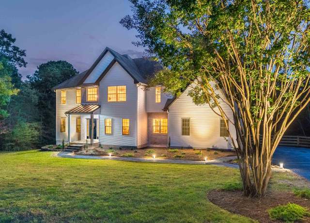 Property at 3530 Evergreen Trl, Blacksburg, VA 24060, 5 beds, 4 baths